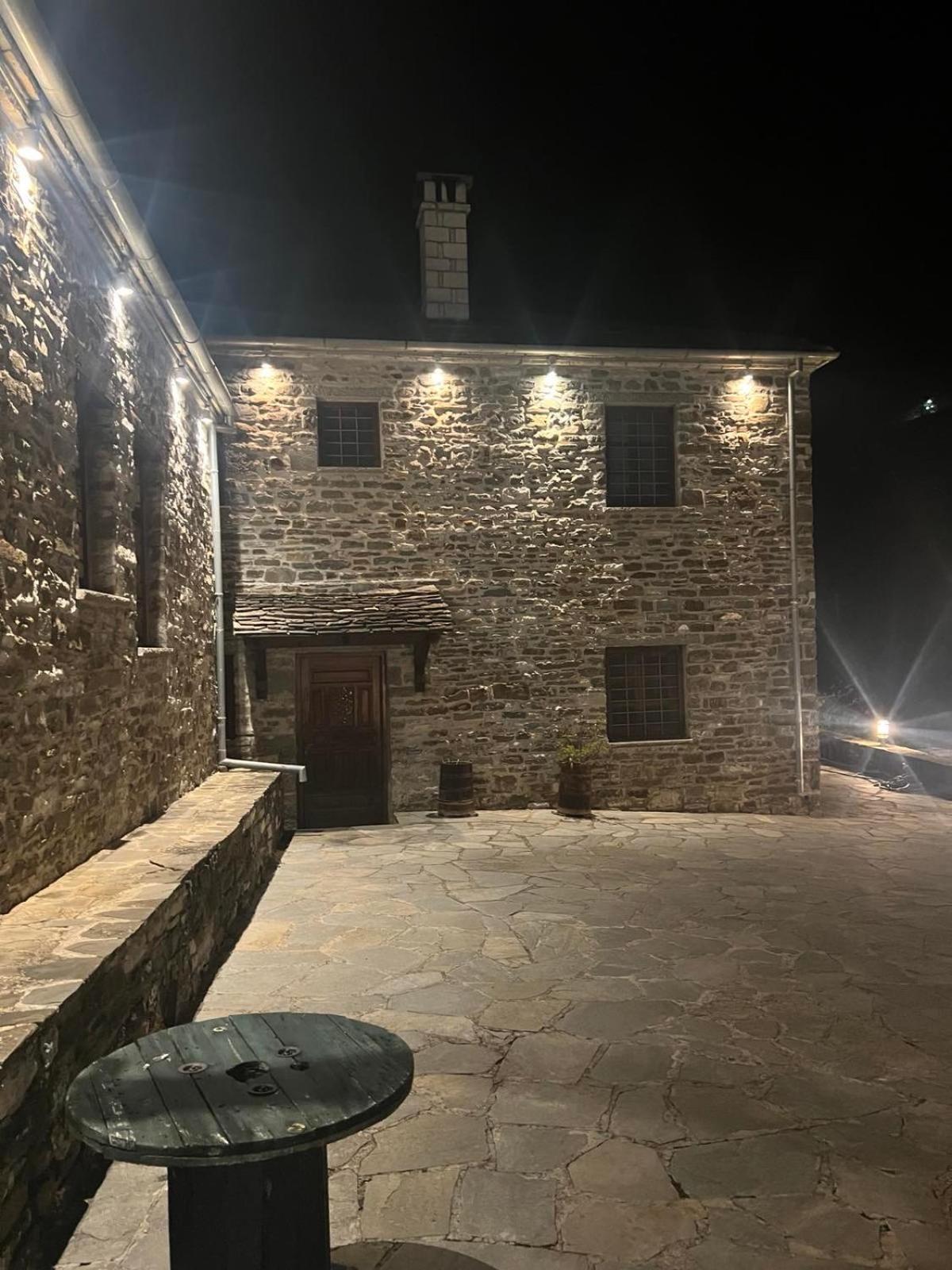 Ikojenia Traditional Lodge Πάπιγκο Εξωτερικό φωτογραφία